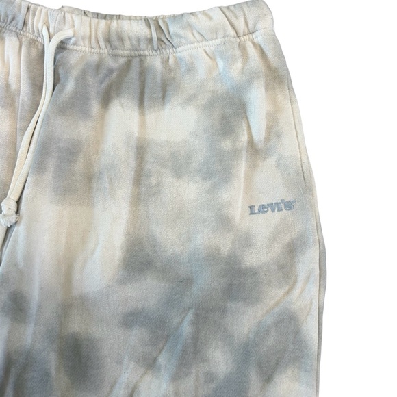 Levi’s Sweats - Picture 2 of 11